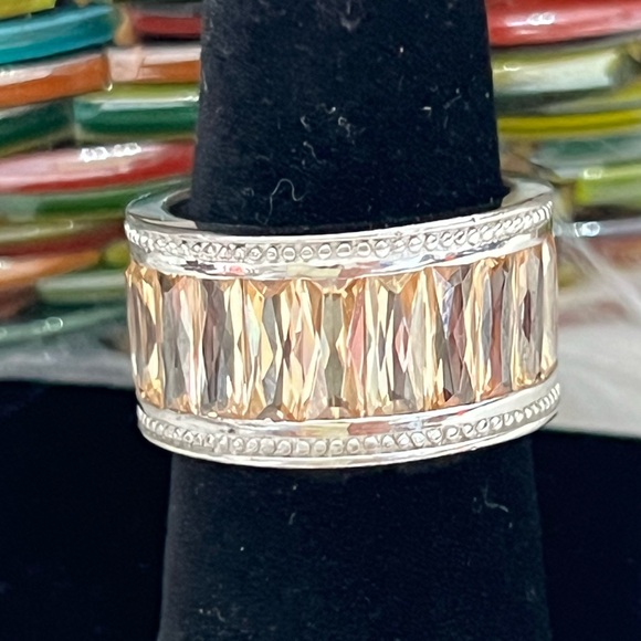 Sterling Silver 9.25 Jewelry - Cigar Band Sterling Silver Wide Band Full Circle, With Crystal/like SZ: (8)